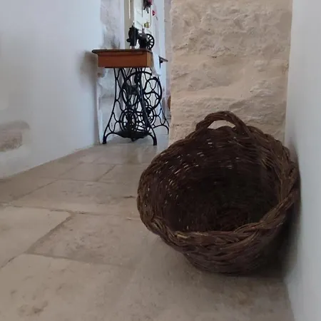 Trulli Lithos Apartment Alberobello